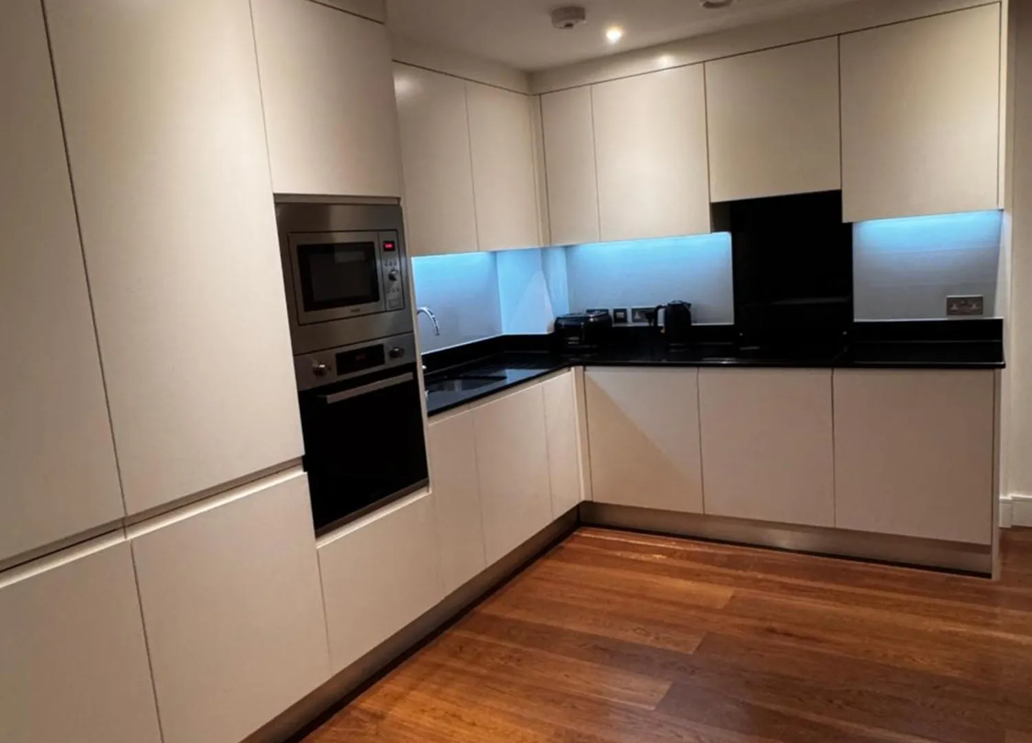 Riverside Apartment London